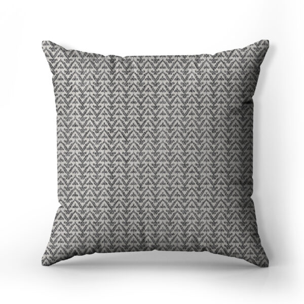 LEMMA-666-CUSHION